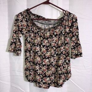 Threads Studio flower print. Blouse. Size small